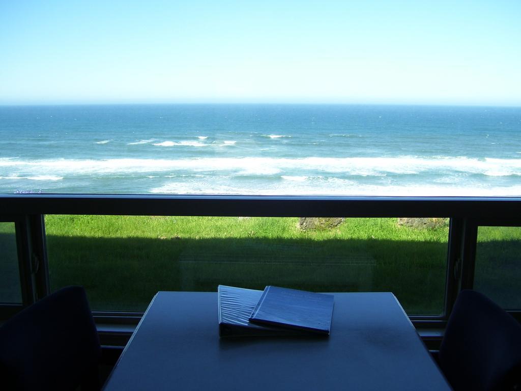 Sea Horse Ocean Front Lodging Lincoln City Camera foto